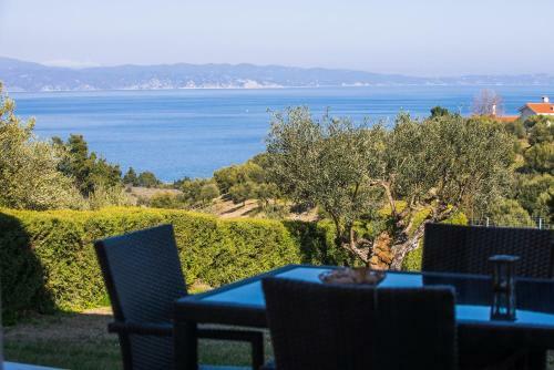 Villa Apostolos Private Resindence