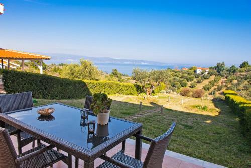 Villa Apostolos Private Resindence