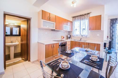 Villa Apostolos Private Resindence