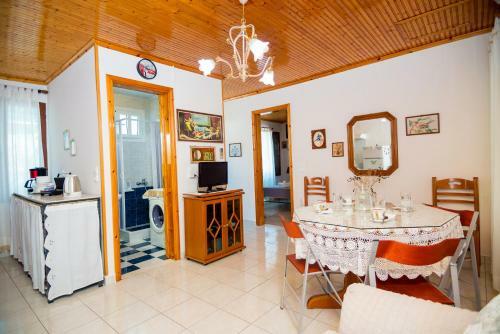 Argiris Kefalonia Traditional Cottage