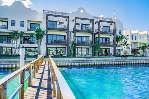 Clearwater Beach Townhome Wgame Room Boat Slip