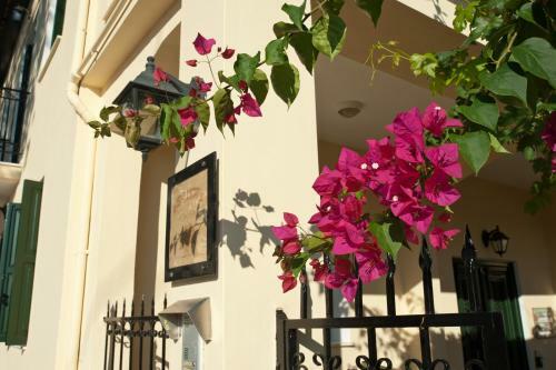 Hostal Elia Apartments Chrisso