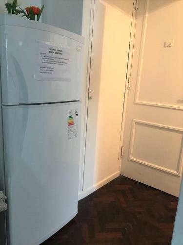 Apartamento Av Corrientes Porte�o