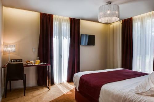 Hotel H�tel La Ferri�re