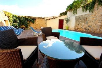 Hotel Logis Auberge C�t� Jardin