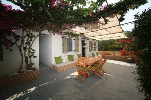 Stathi's Cottage