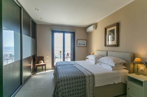 Terra E Mare Seaview Villa With Private Pool