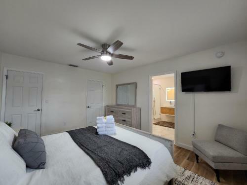 Large Family Home In Largo, Close To Beaches