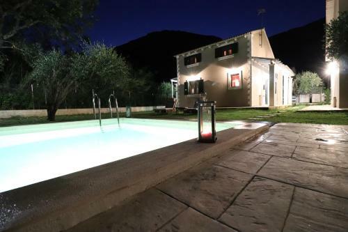 Apartamento Theonymfi Luxury Villas