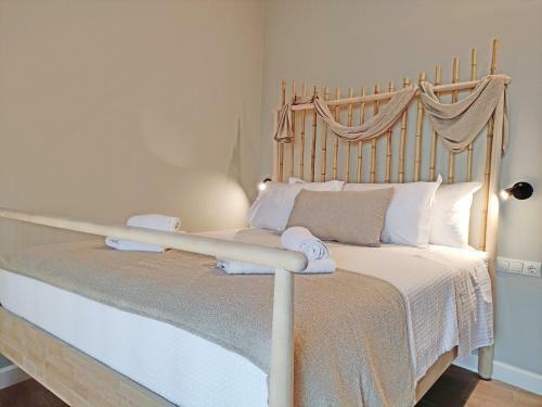 Villa Sea & Cliff Luxury Suites By Corfuescapes