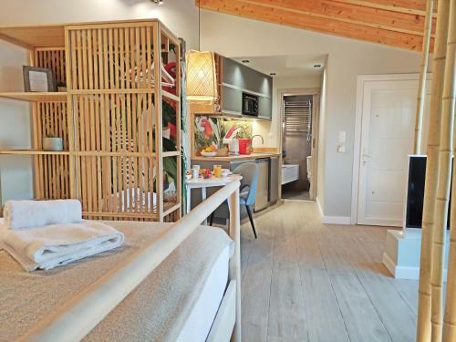Villa Sea & Cliff Luxury Suites By Corfuescapes