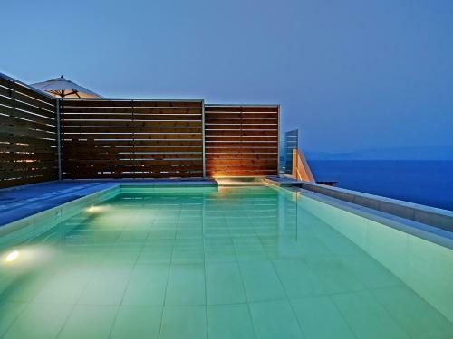 Villa Sea & Cliff Luxury Suites By Corfuescapes