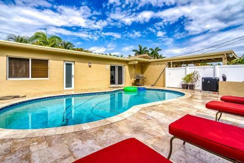 Hollywood Lakes Villa Close To Beach W/heated Pool