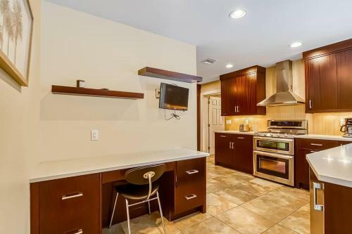 Hollywood Lakes Villa Close To Beach W/heated Pool