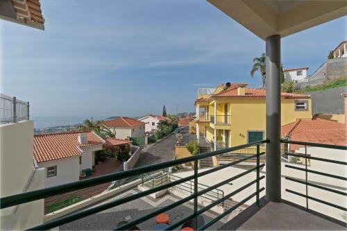 Charming Villa In Funchal