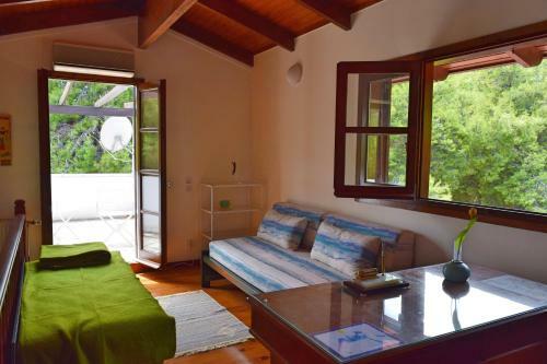 Seaside Villa In Alikes, Chalkida