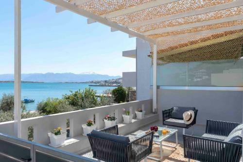 Beachfront Luxury Villa With Stunning Views