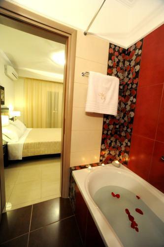 Villa Mamfredas Luxury Resort