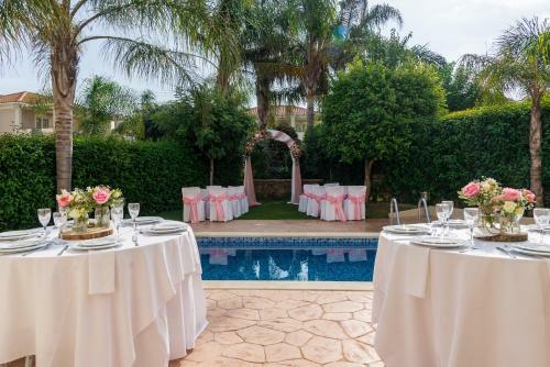 Villa Mamfredas Luxury Resort