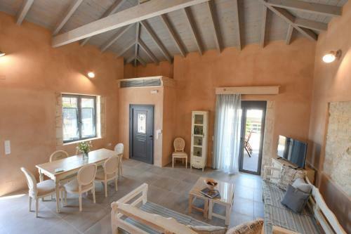 Arismari Villa - Private Pool