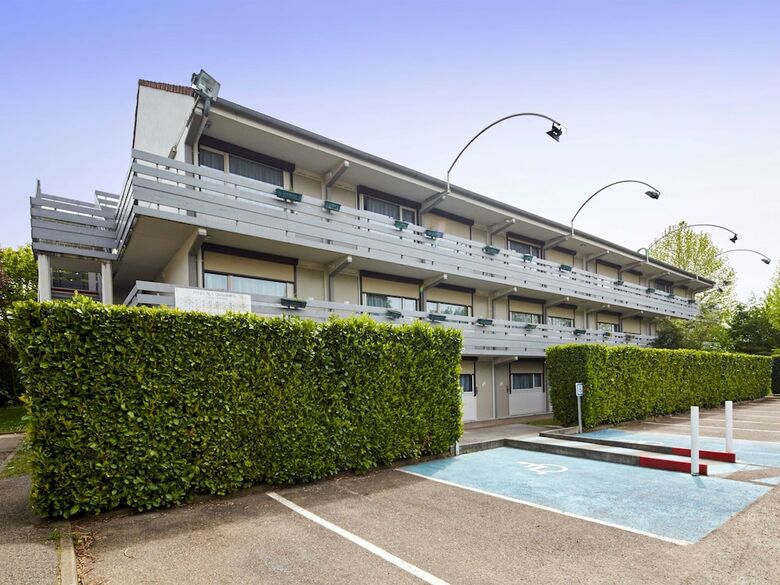 Hotel Campanile Melun Senart - Vert-saint-denis