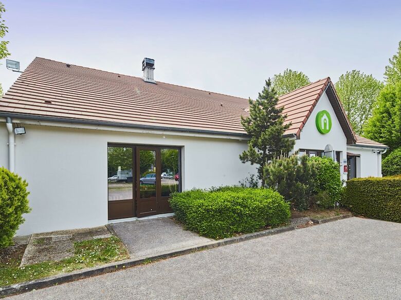 Hotel Campanile Melun Senart - Vert-saint-denis