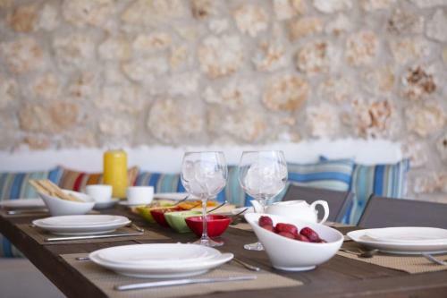 Villa Dell Mar Stone House
