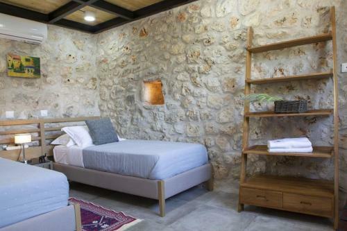 Villa Dell Mar Stone House