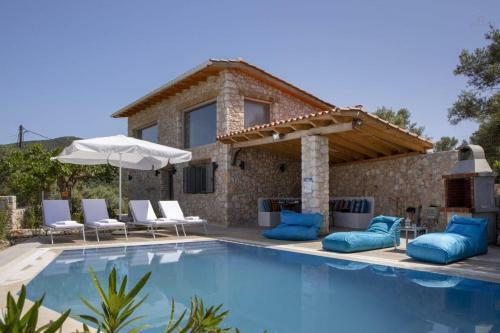 Villa Dell Mar Stone House