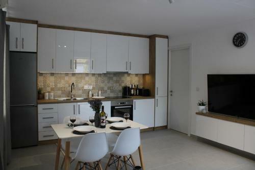 Villa Kouzoulis House