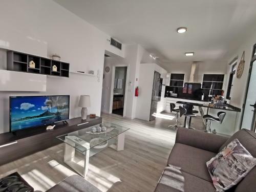 Charming Apartment In Funchal ? Lazareto