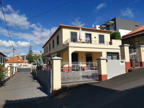 Charming Apartment In Funchal ? Lazareto