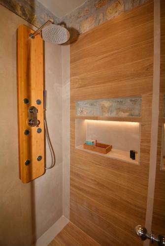 Sea-front Jacuzzi & Garden Luxury Rock Villa Ermioni
