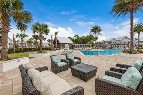 Town Of Prominence 326b- Seaside Paradise