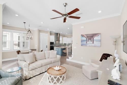 Town Of Prominence 326b- Seaside Paradise