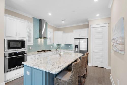 Town Of Prominence 326b- Seaside Paradise