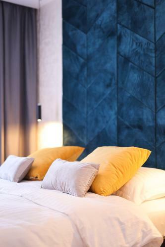 D-palace Apartments-olive Tree