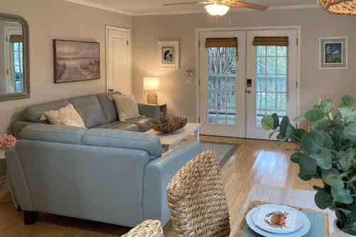 Twin Palms Cottage In Blue Mountain Beach