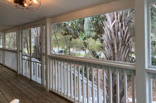 Twin Palms Cottage In Blue Mountain Beach