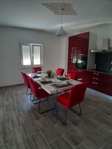 Apartamentos Holiday House Ivan