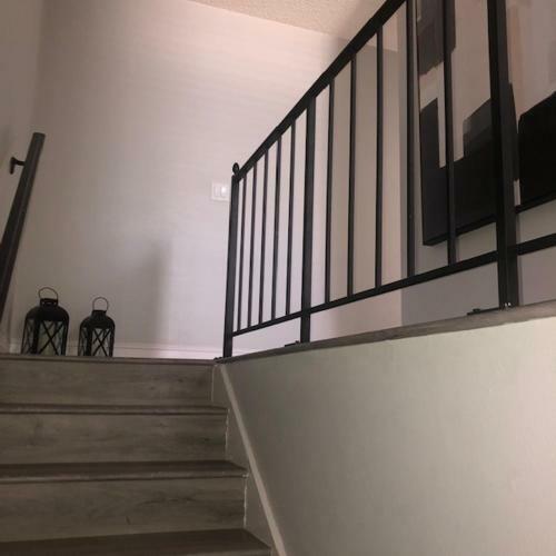 Apartamento Modern Townhome