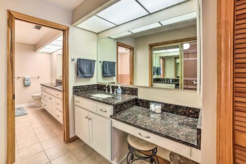 Relaxing Tampa Abode With Screened Lanai And Pool