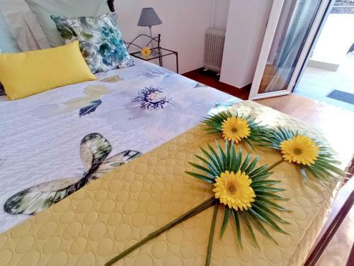 Garden's Apartment