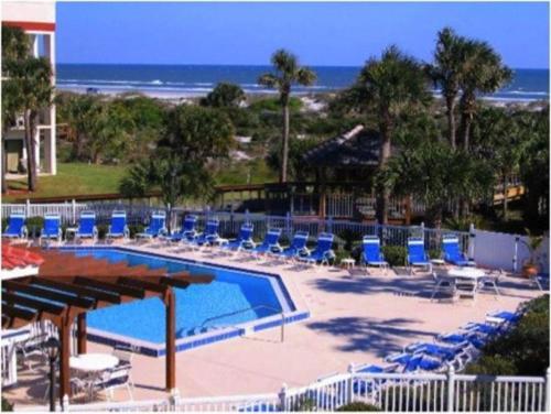 Ocean Village Club N35