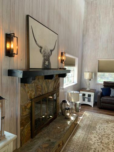Villa River- Front, Mountain View, Luxurious Log Cabin, Hot Tub, Pool Table, Fire Pit