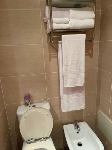 Ajuda Paradise Apartment With Pool And Private Parking