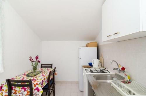 Apartments Sutvid