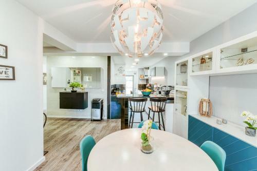Rym Apartment - Madalenas