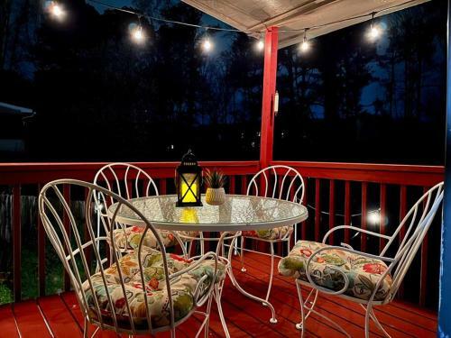 Relaxing Family Retreat/pool Table/large Deck/5beds/3baths