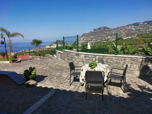 Villa Nova Madeira In Funchal Casa A And B